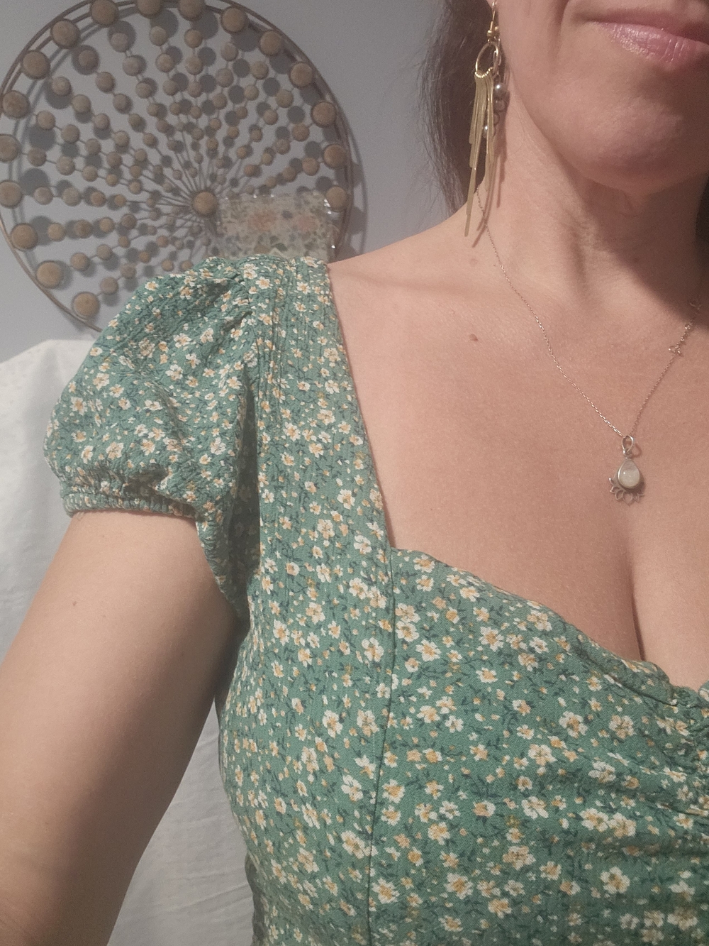 Green Floral Short Sleeve Romper With Pockets - Picture 5 of 5
